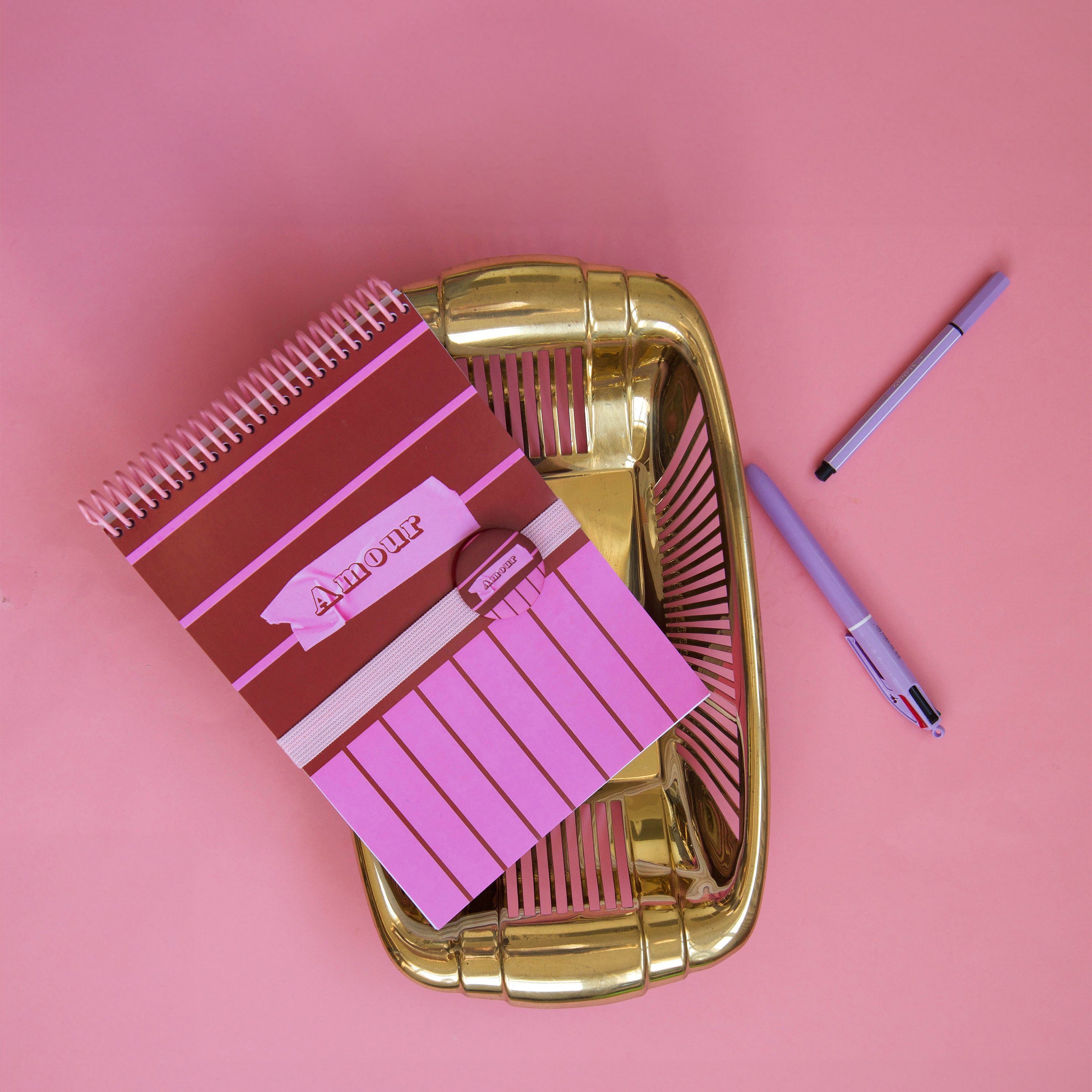 Carnet "AMOUR" -A5-Badge inclus MauvaisesGraines