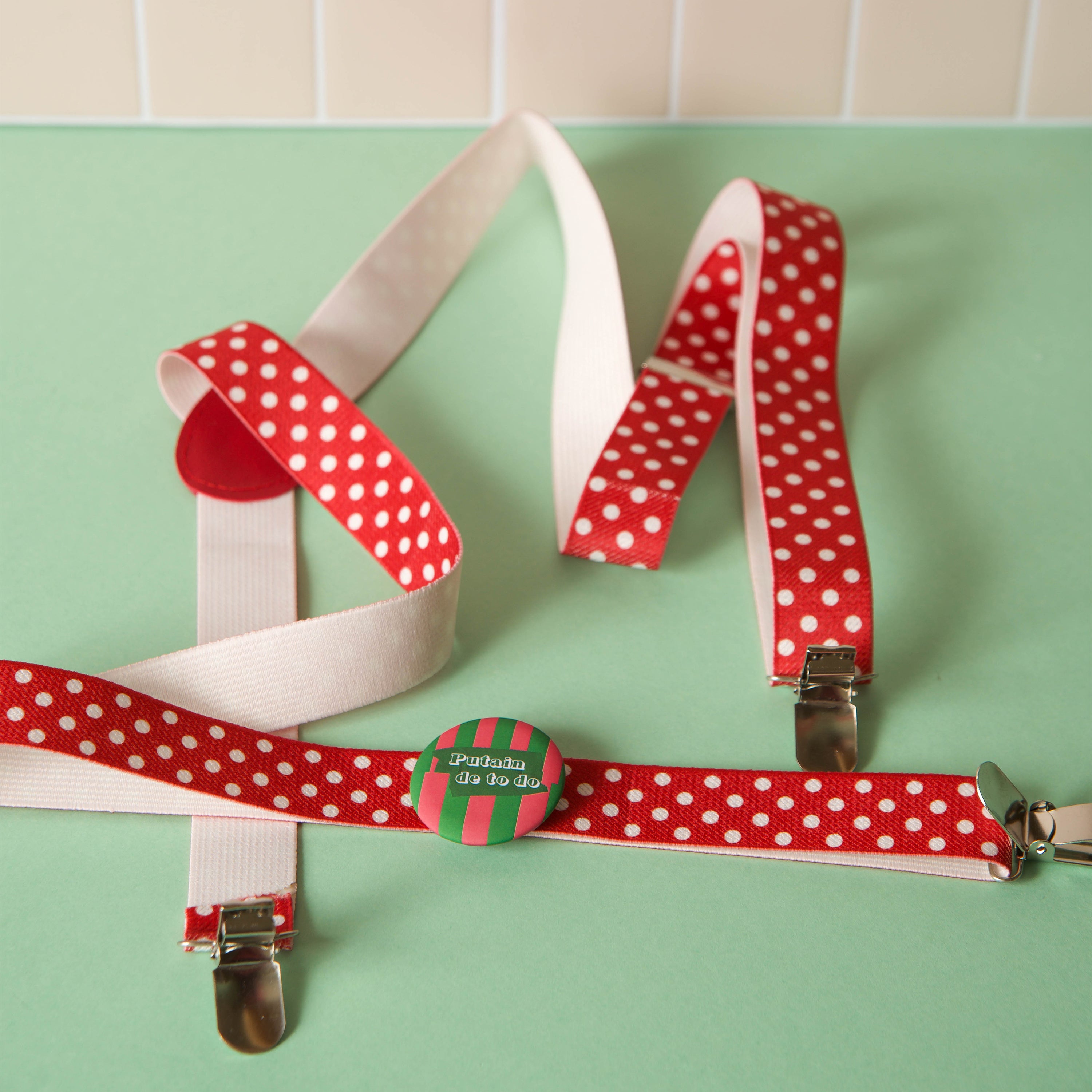 Badge 38 mm "Putain de TO-DO"