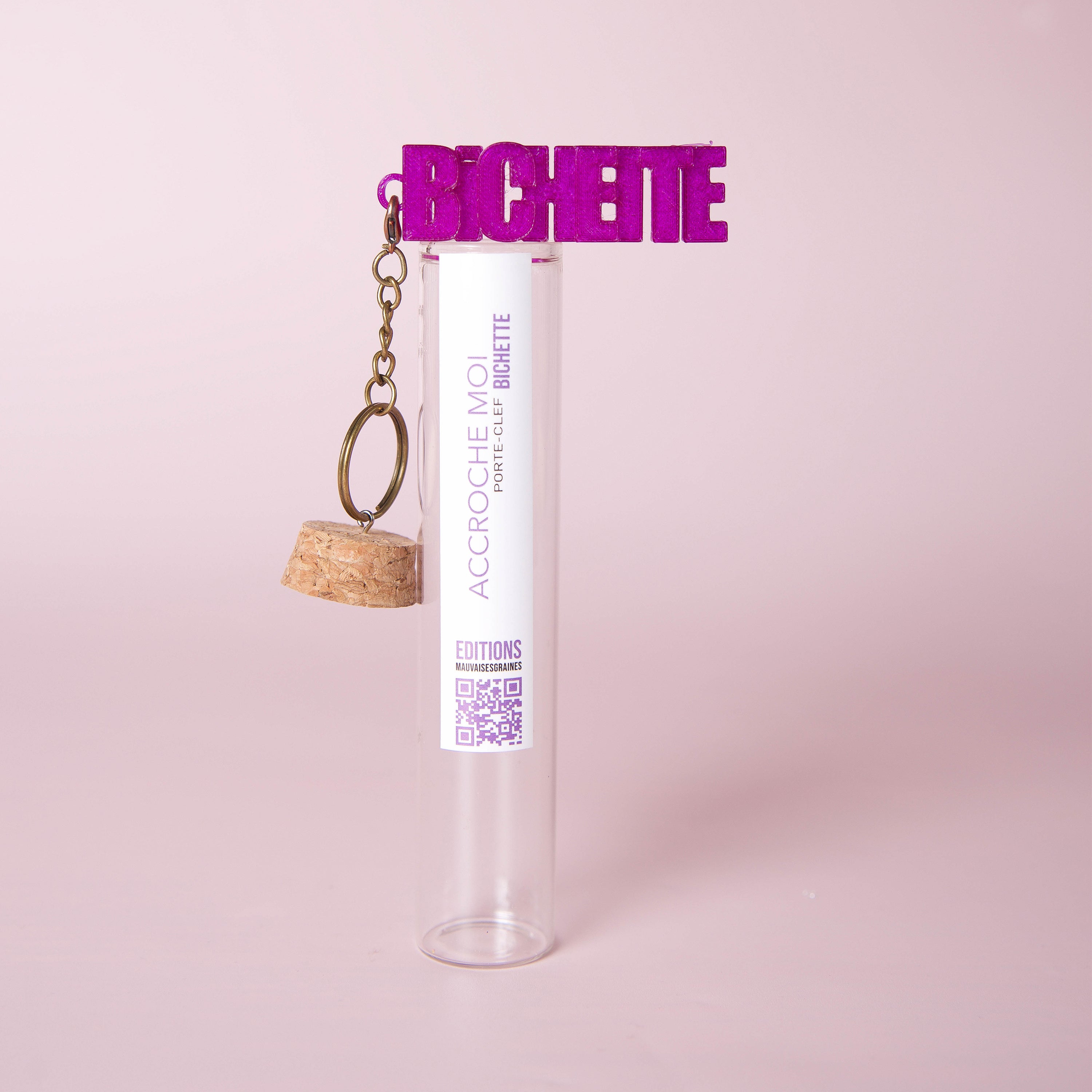 Porte-clés original en tube à essai avec message « Bichette », création Mauvaises Graines. Idée cadeau fun, fabriquée en France, à offrir pour toutes les occasions.